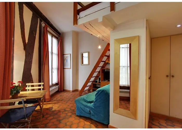 Studio Charmant Au Coeur De Paris Avec Vue Sur La Ville 30 M²